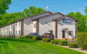 Travelodge By Wyndham Muskegon